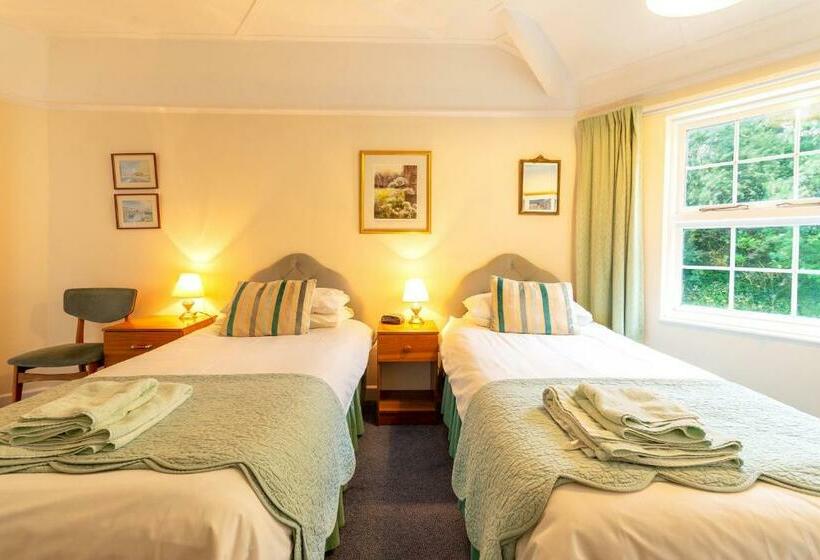 مبيت وإفطار Blue Bell Inn