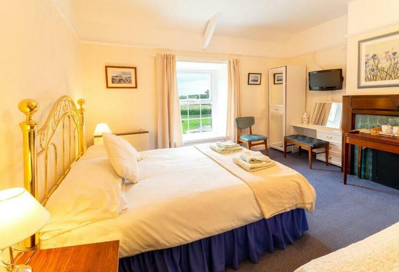 مبيت وإفطار Blue Bell Inn