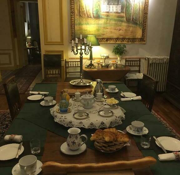 צימר Château De La Ville Huë