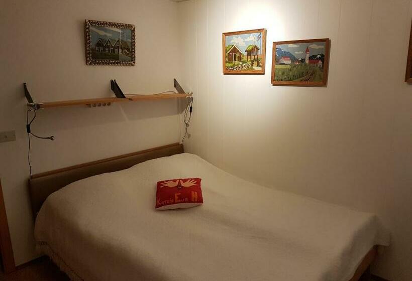 تختخواب و صبحانه Holiday Guesthouse