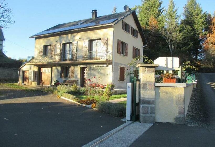 住宿加早餐  La Cle Des Champs