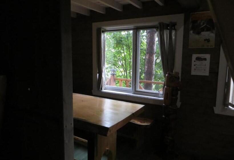 Bed and Breakfast La Maison Sous Les Arbres