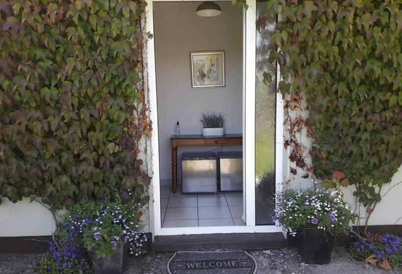 צימר Lakeside Loughrea