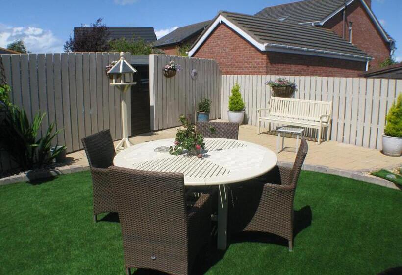 مبيت وإفطار The Lantern