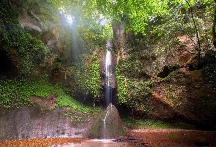 בית מלון כפרי Agriturismo Montecalvo