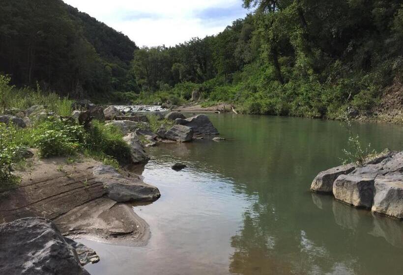 בית מלון כפרי Agriturismo Montecalvo