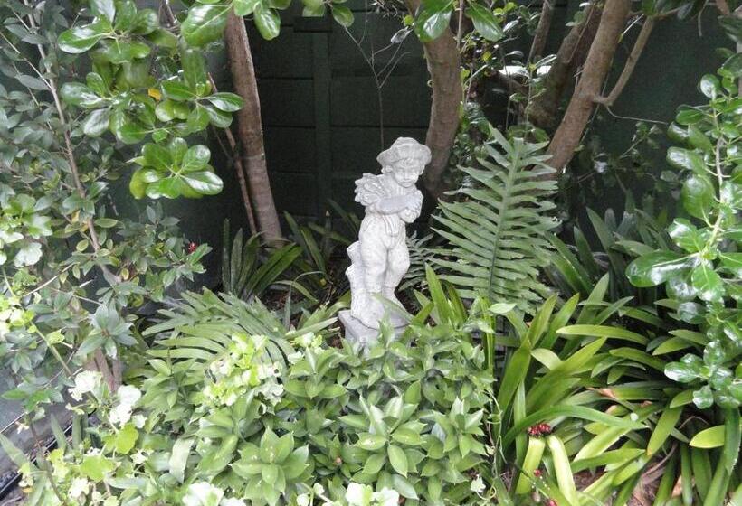 호텔 Eastbury Cottage