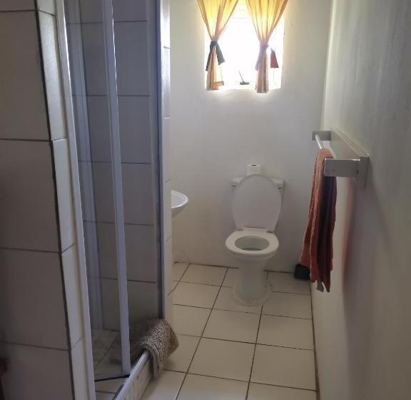 ホテル Guest Lodge On The Edge