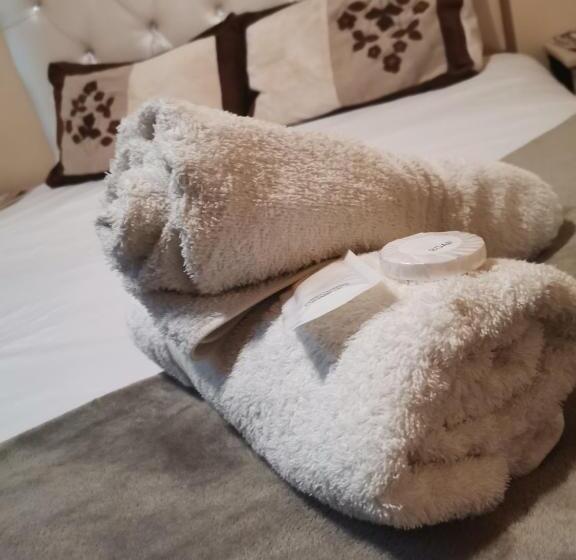 ホテル Guest Lodge On The Edge