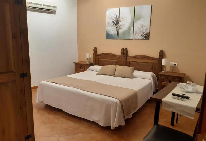 بنسيون Hostal El Rincon De La Vera