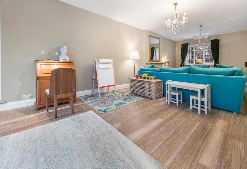 פנסיון Westleigh