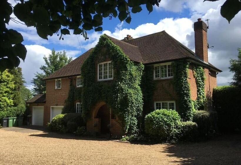 פנסיון Westleigh