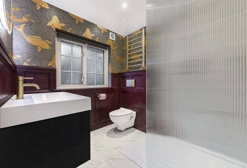 פנסיון Westleigh