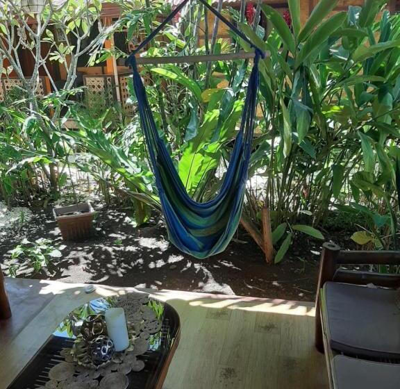 הוסטל Adrianas Place Backpackers Panglao