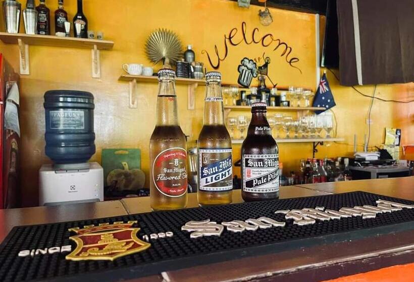 הוסטל Adrianas Place Backpackers Panglao