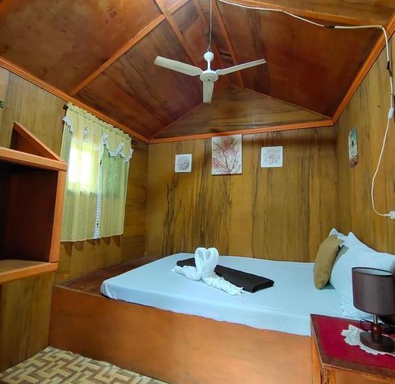 הוסטל Adrianas Place Backpackers Panglao