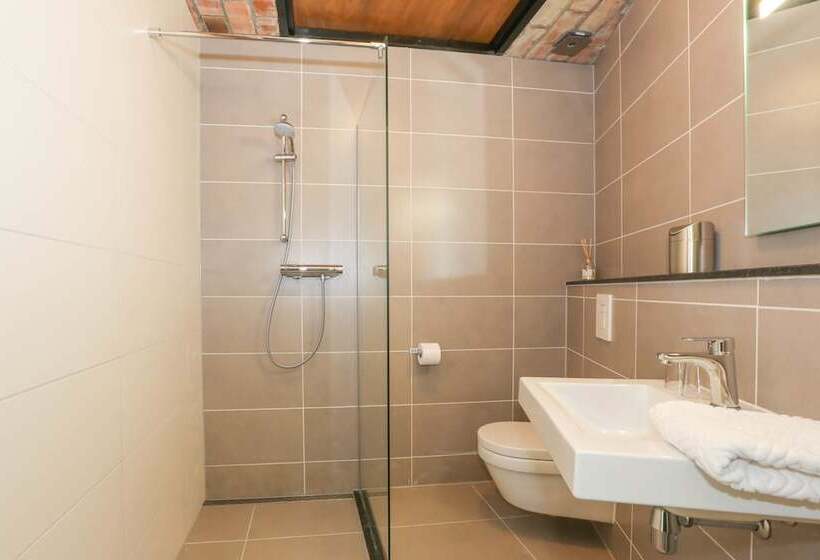 تختخواب و صبحانه Adelaerthoeve Logies & Ontbijt