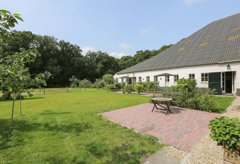 تختخواب و صبحانه Adelaerthoeve Logies & Ontbijt