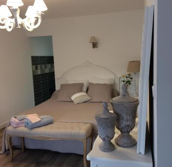 تختخواب و صبحانه Au Charmant Des Vignes