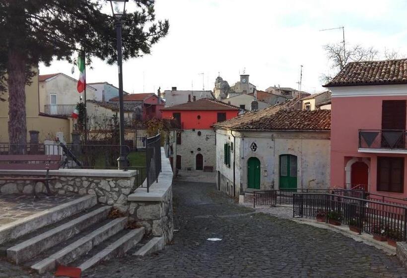 ベッドアンドブレックファースト Borgo La Forgia