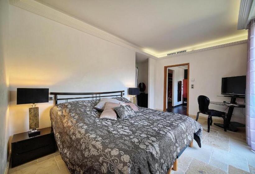 ベッドアンドブレックファースト Havre De Paix 5 étoiles Prestige Jacuzzi, Hammam, Sauna, Piscine Chauffée Mougins Cannes Grasse