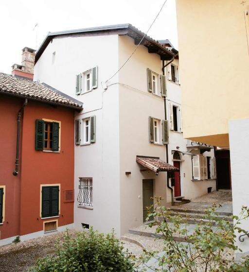 住宿加早餐  Dimora Della Rocca