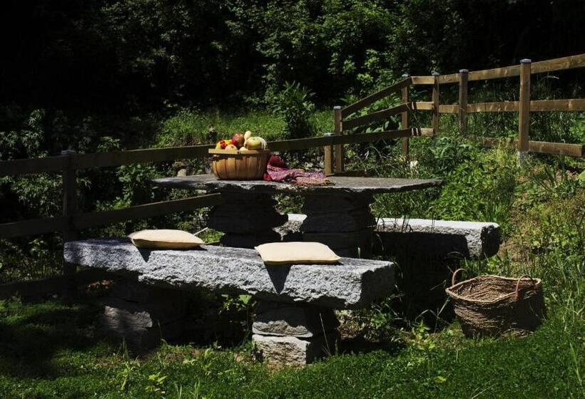 مبيت وإفطار La Torretta Studios & Suite