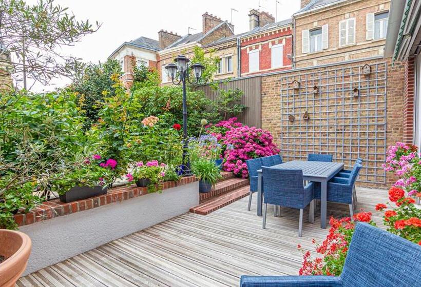 مبيت وإفطار Maison Longuevie