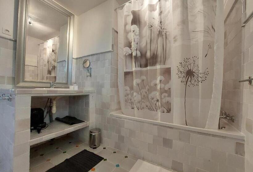 צימר Mas Des Cigognes