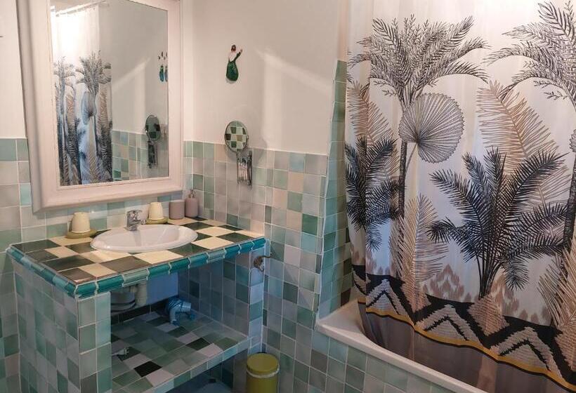 צימר Mas Des Cigognes