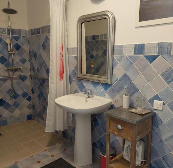 צימר Mas Des Cigognes