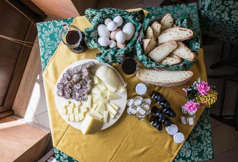 Отель Agriturismo La Stragola