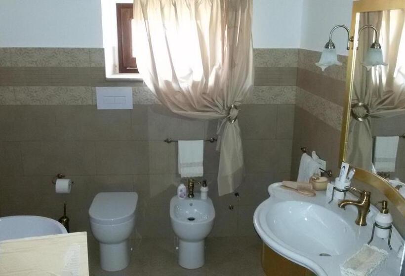 Отель Agriturismo La Stragola