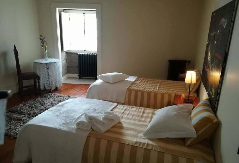 ホテル Casa Dos Confrades