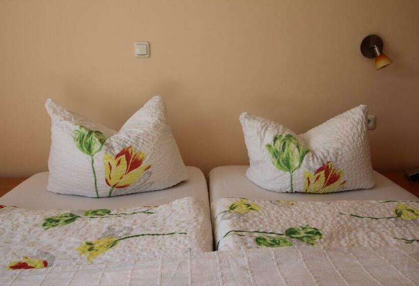 酒店 Gastehaus Weingut Rossler