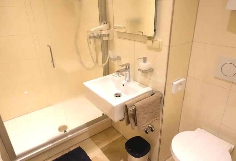 호텔 Gasthof & Restaurant Am Kreuz