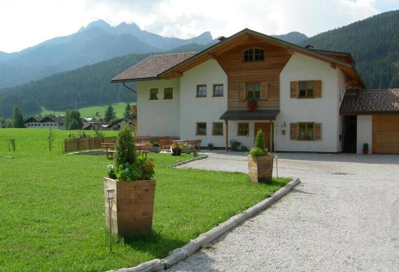 בית מלון כפרי Stifterhof