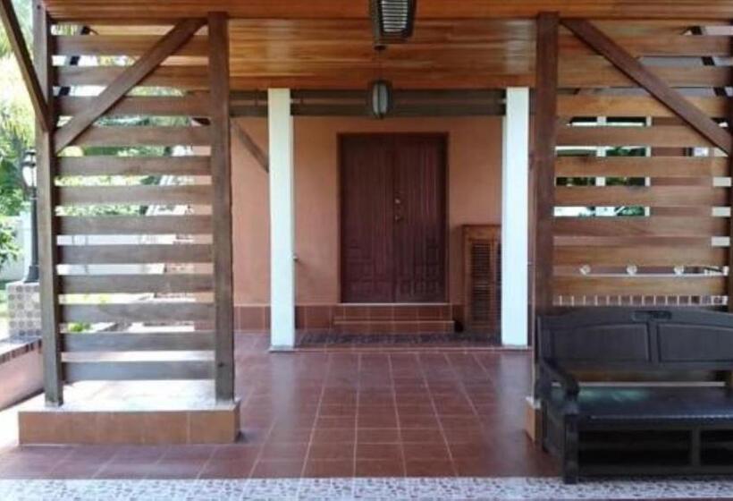 בית מלון כפרי Alia Express Villa Temila