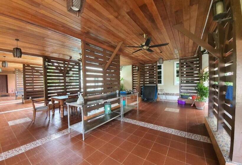 בית מלון כפרי Alia Express Villa Temila