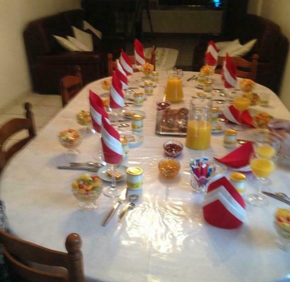 بنسيون Bienvenue Chez Zina