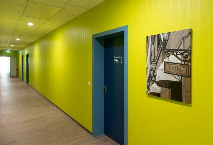 פנסיון Café & Mehr