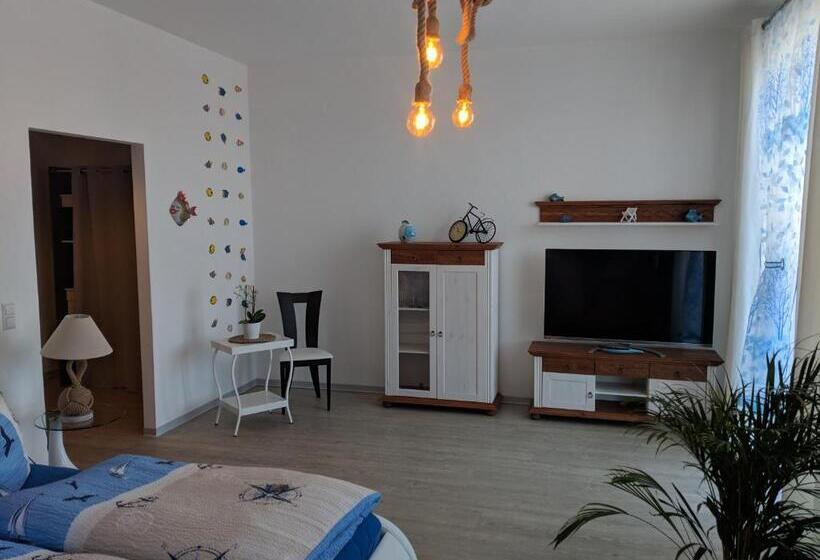 פנסיון Café & Mehr