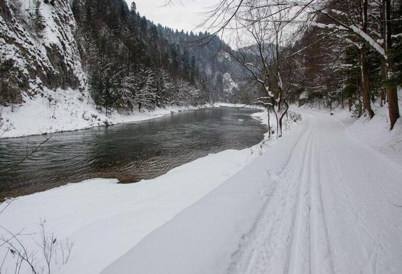 膳宿费 Chalupa Anna