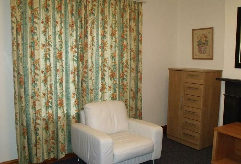 Пансион Cosy Ground Floor Disabled Friendly Room In Farm House