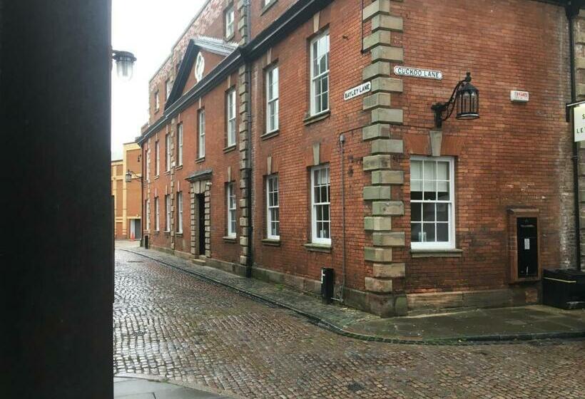 膳宿费 Old County Court