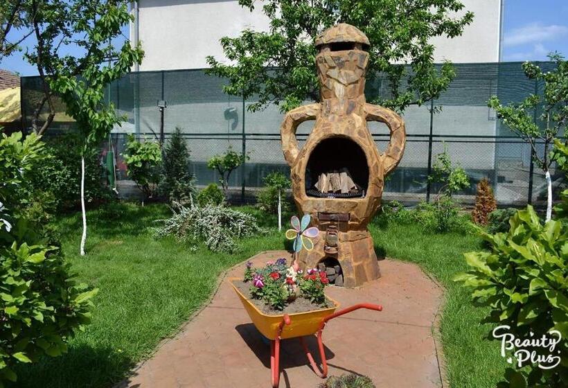 פנסיון Onalisa