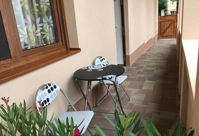 פנסיון Origo Vendégház