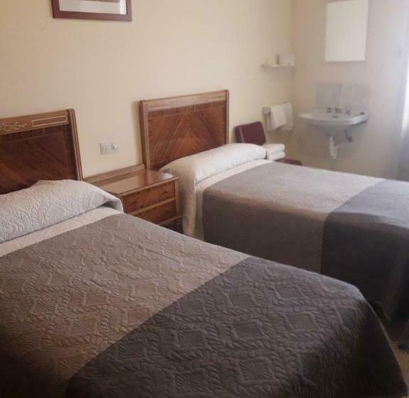 بنسيون Pensio Fluvia