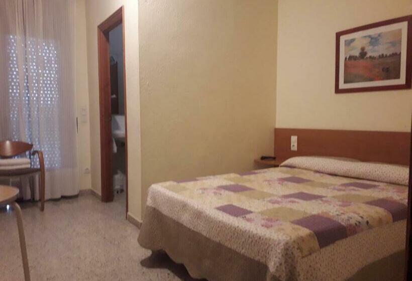 بنسيون Pensio Fluvia