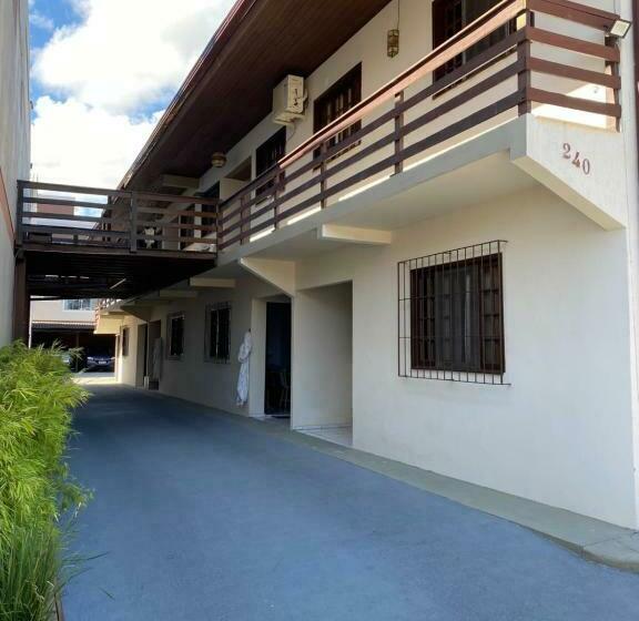 פנסיון Pousada Villa Garcia   Residencial